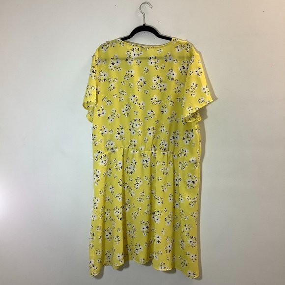Simply Be shortsleeve ruffle neck yellow black print dress size 24 - Picture 2 of 5